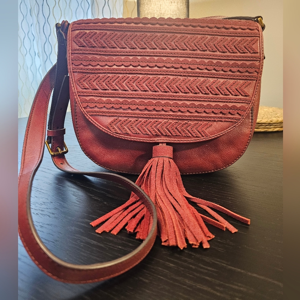 FOSSIL Brand burgundy Purse